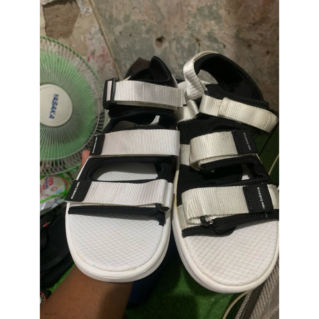 sandal new balance