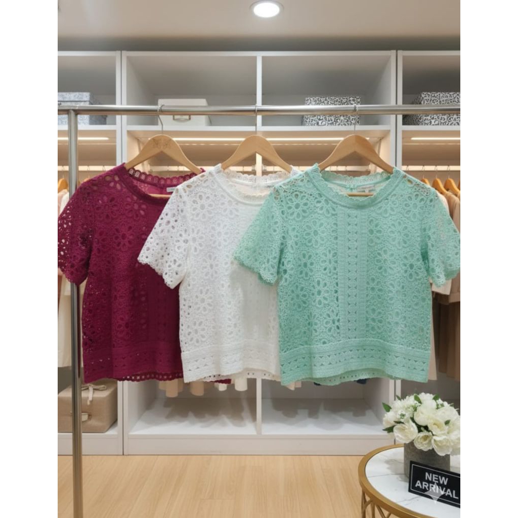 Atasan renda brokat lengan pendek