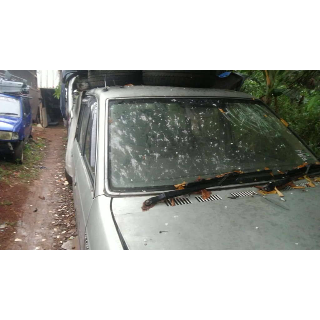 List kaca depan kijang lgx 2003