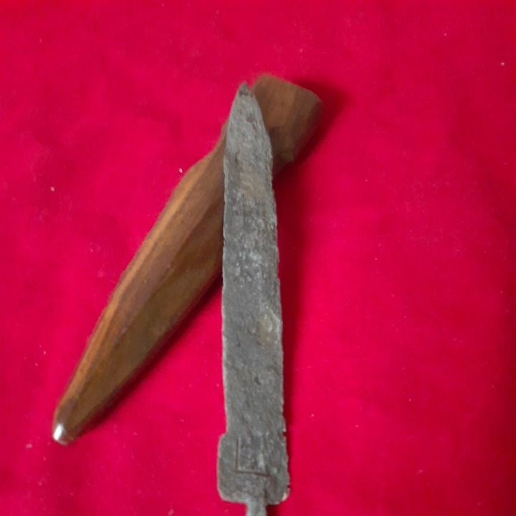 Keris Betok Sombro pijetan Jimatan Sepuh Pamor Adeg mrambut