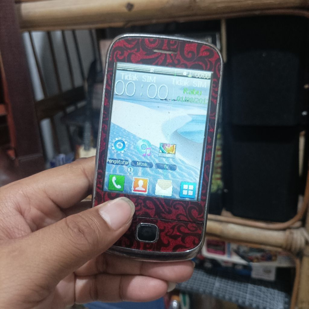 Handphone Cross CS6 - hp bahan nyala