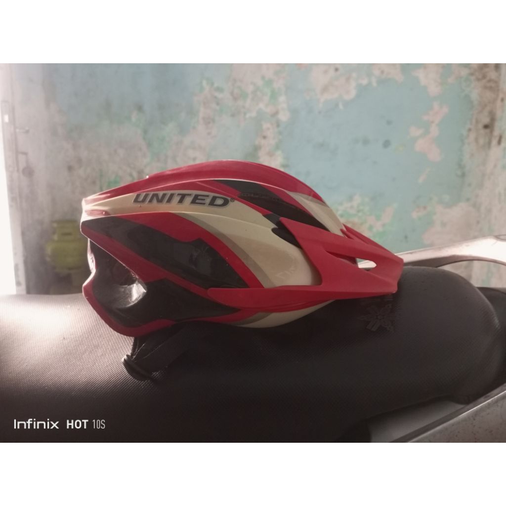 helm mtb touring sepeda gunung merk united f22 allsize