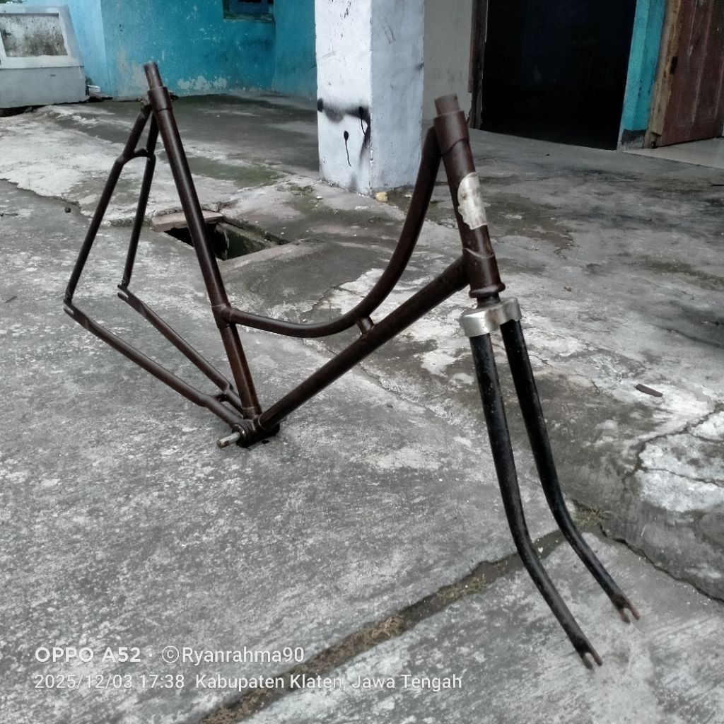 frame fork sepeda onthel tua phillips merah putih