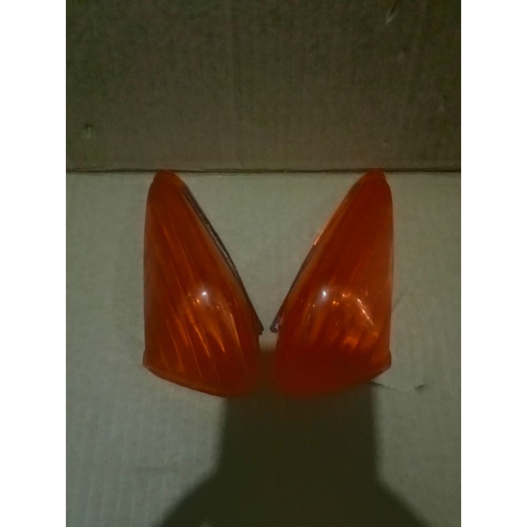 Mika Kaca Sen Belakang Original Yamaha Nouvo Old/Nouvo Lele, Set Kanan dan Kiri second