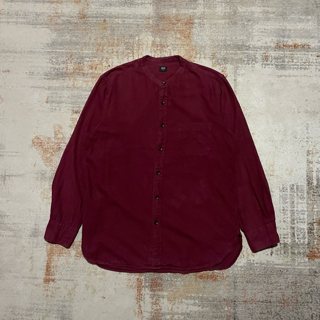 Kemeja Uniqlo Kerah Sanghai