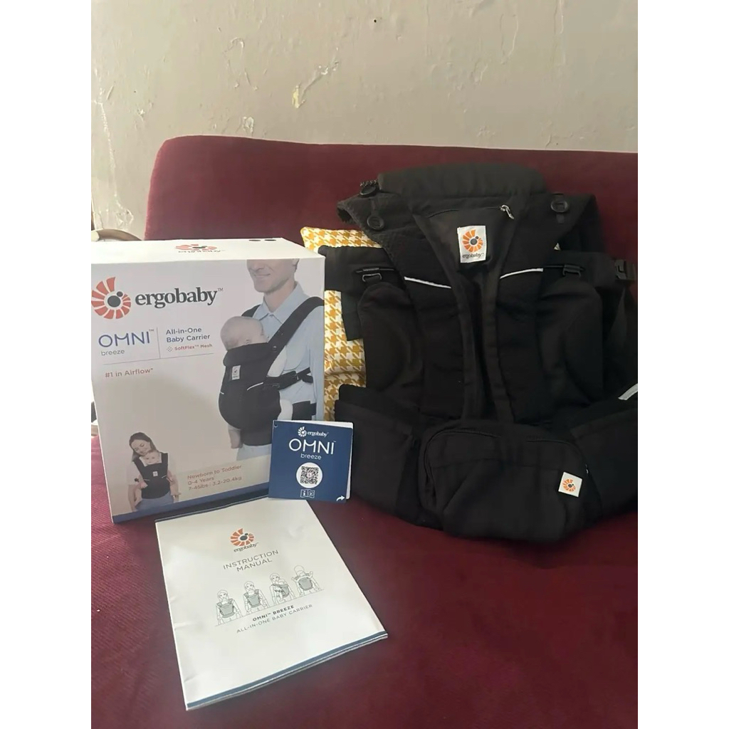 Preloved gendongan Ergobaby Omni breeze