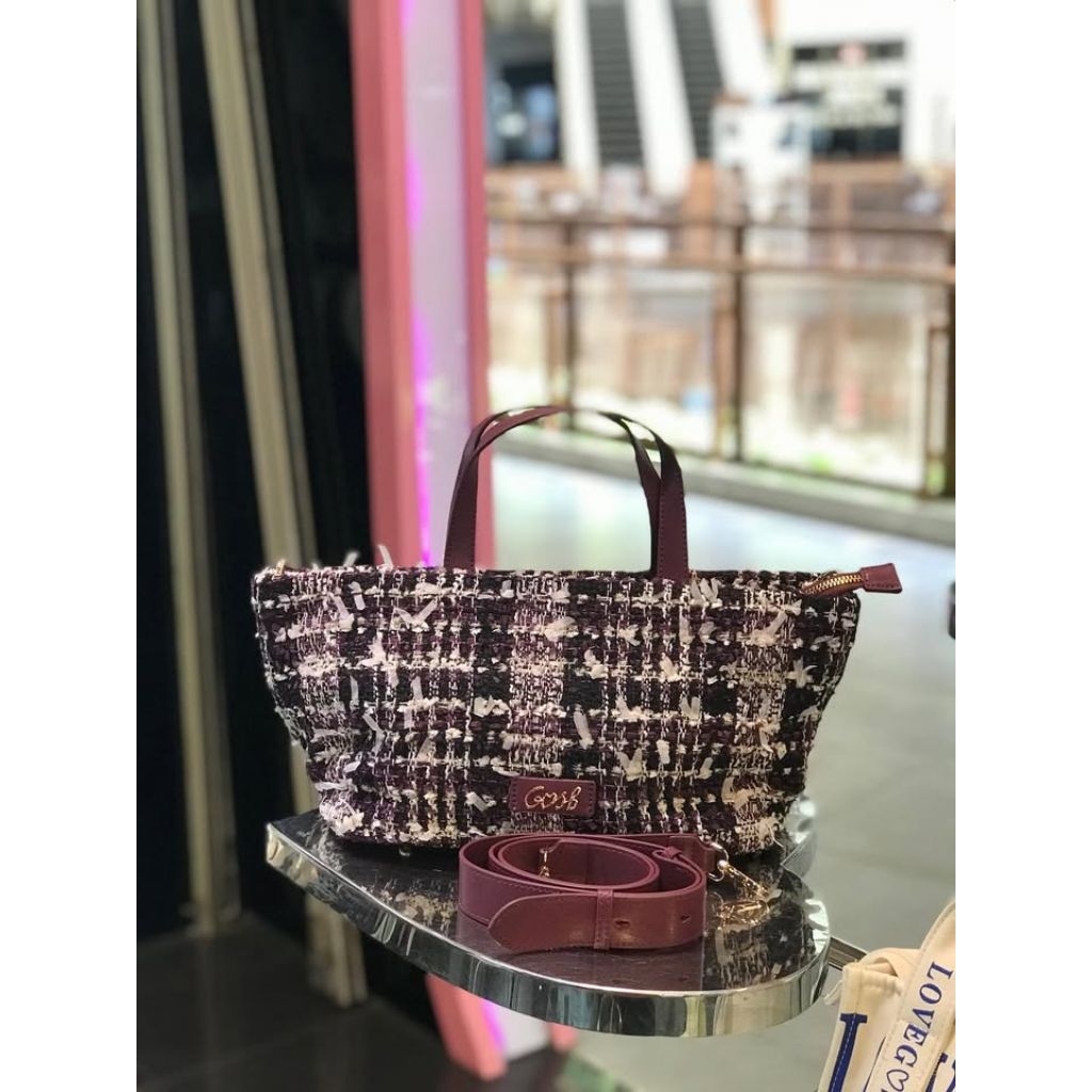 Ready GOSH art 543 slingbag