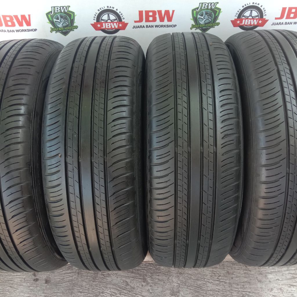 Dunlop Enasave Ec300+ 215/60 R17