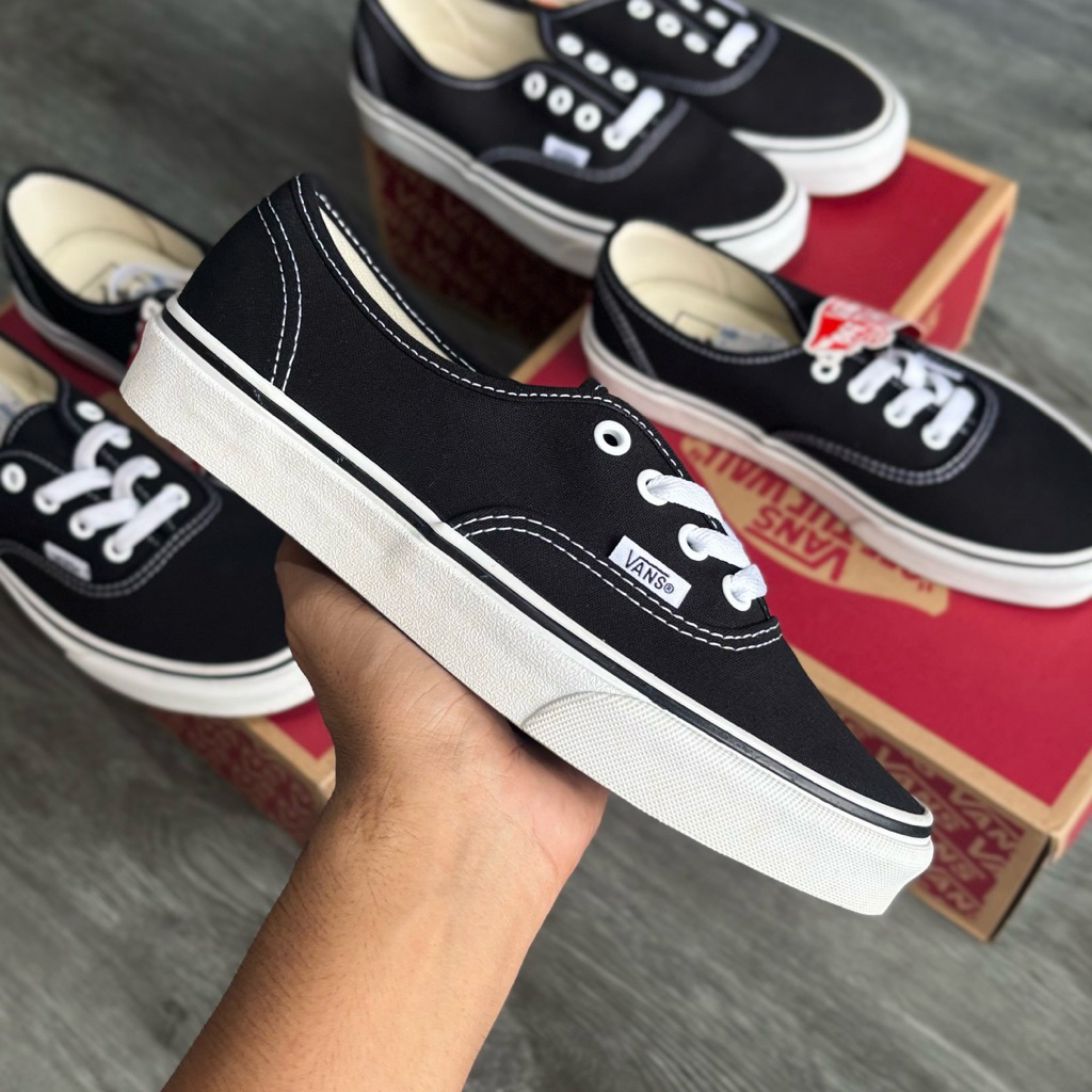 (SALE) VANS AUTHENTIC BLACK/WHITE BNIB RESMI NAVYA
