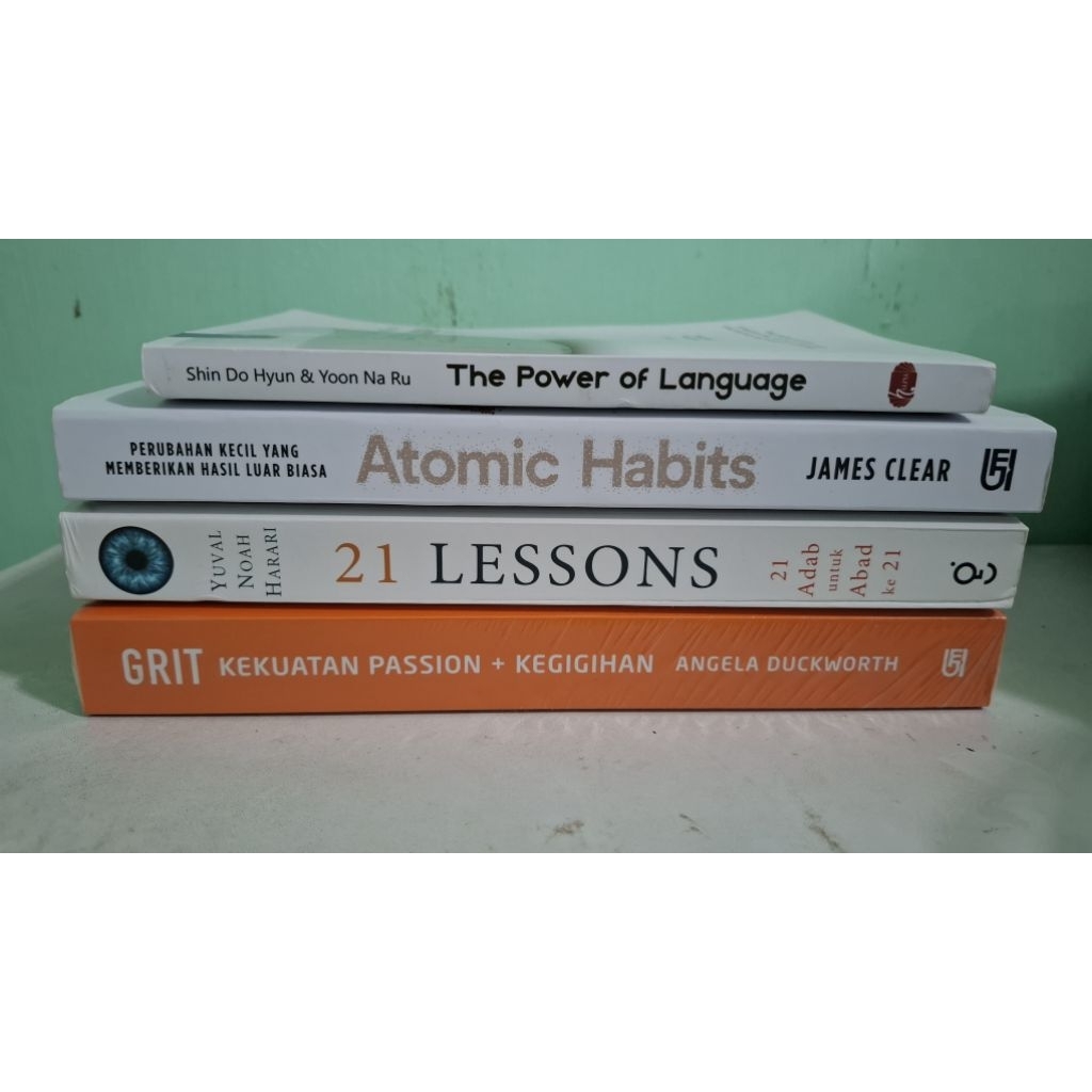 Buku Preloved Atomic Habits, GRIT