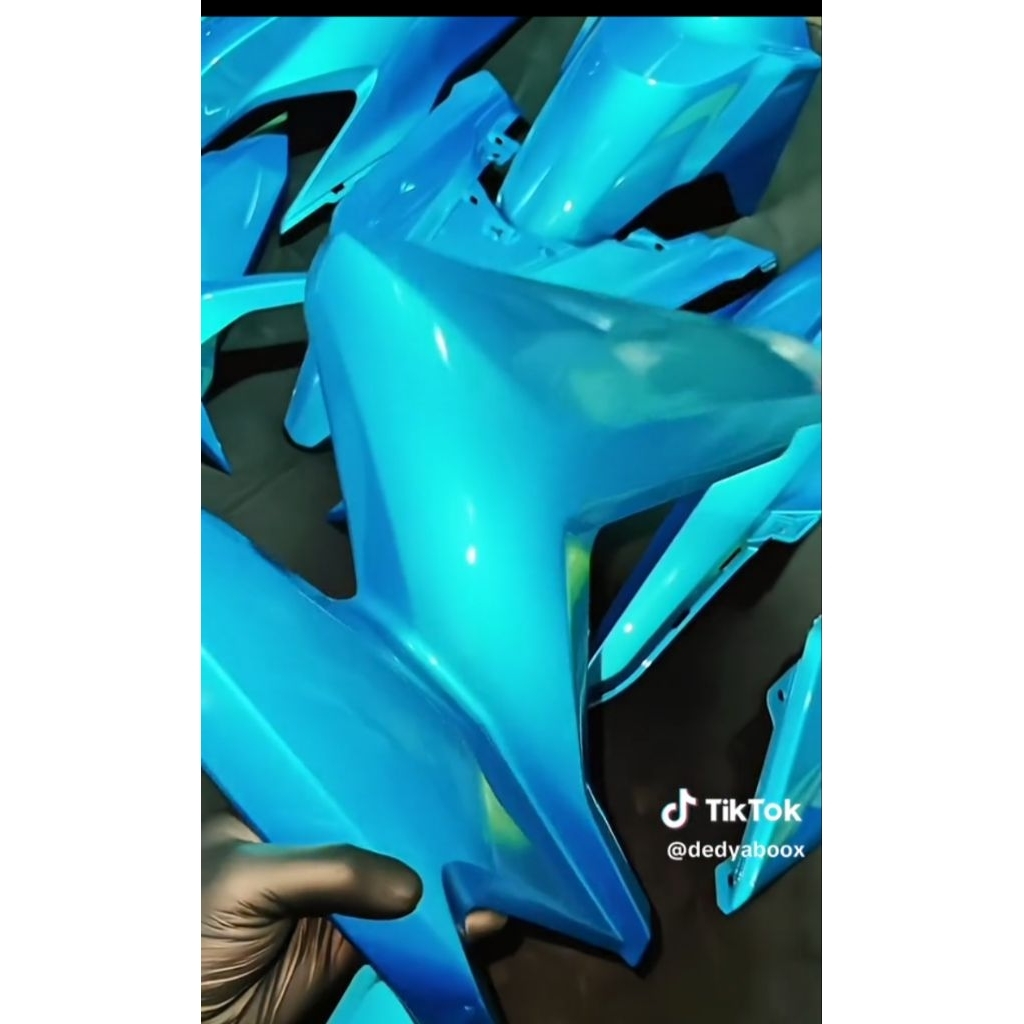 cat costum warna emerald blue/biru tosca jenis pu berkualitas cat motor/mobil cat otomotif