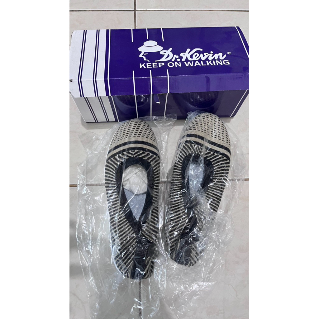 Dr. Kevin sepatu olahraga wanita flyknit slip on 589-060