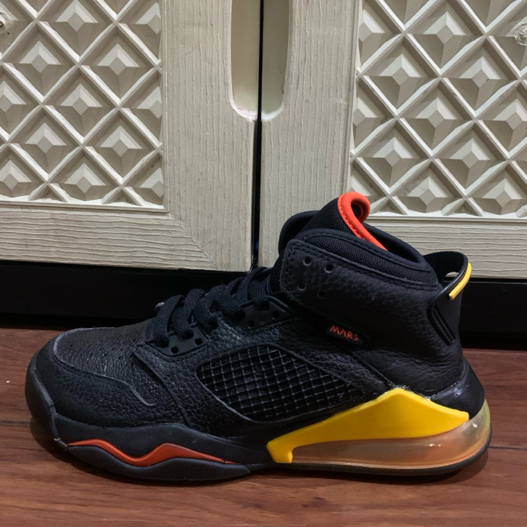 Jordan Mars 270 'Citrus Bekas Size 37,5