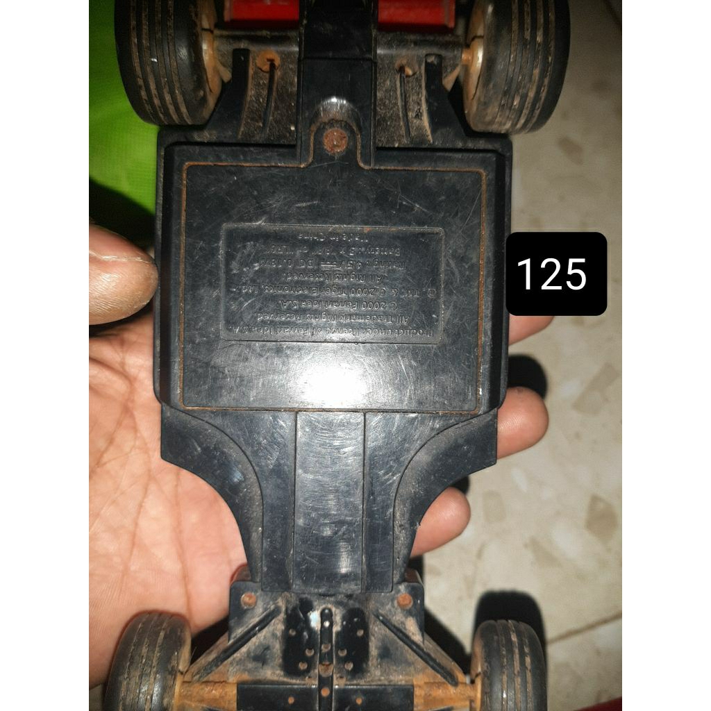 diecast ferarri f1 butuh servis matot pake batre