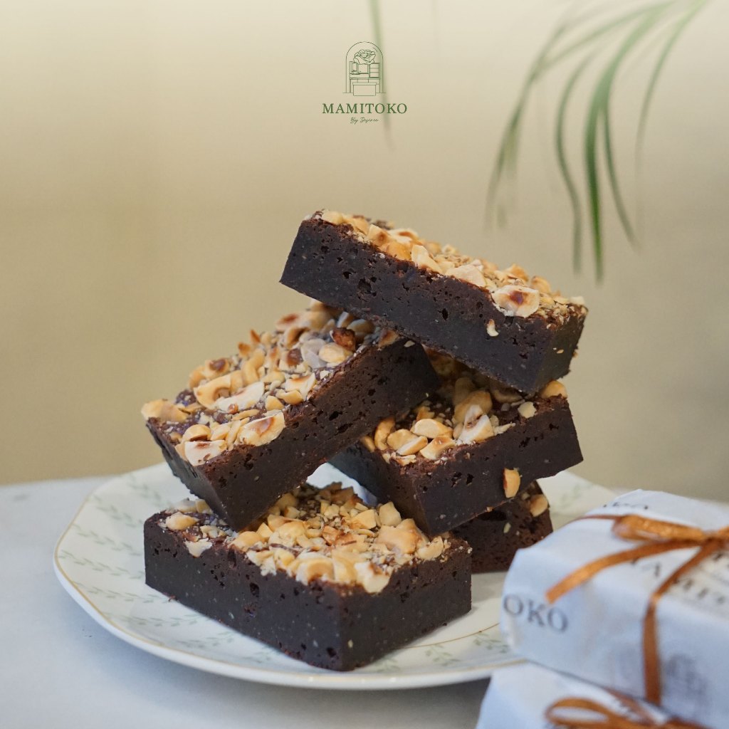 MAMITOKO - Brownies Hazelnut Slice