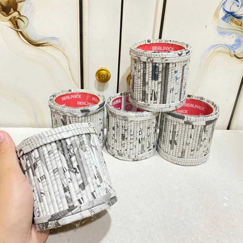 Kerajinan Tangan Tempat Pensil Kertas Koran Minimalis Prakarya Anak Craft Kerajinan