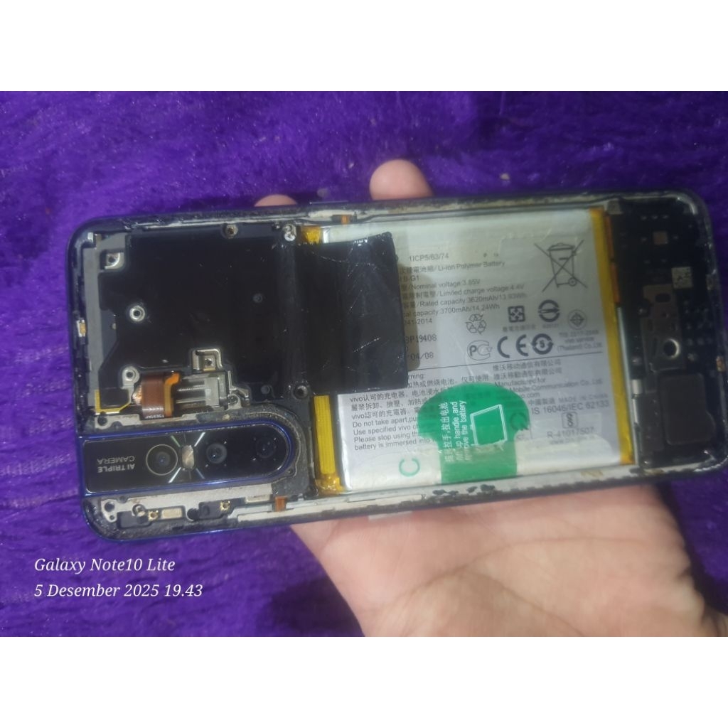 mesin vivo v15 pro 6/128 minus lcd
