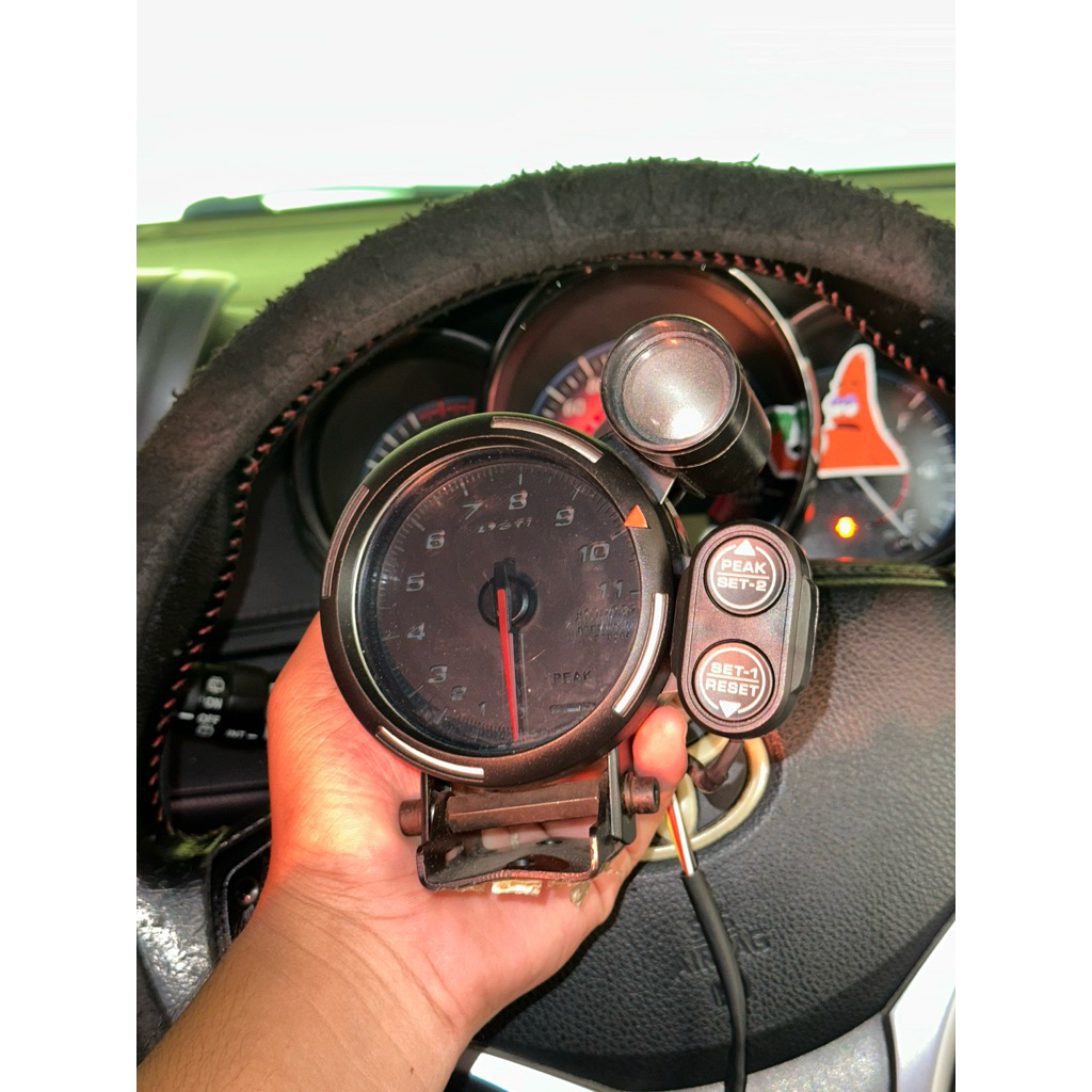 Tachometer