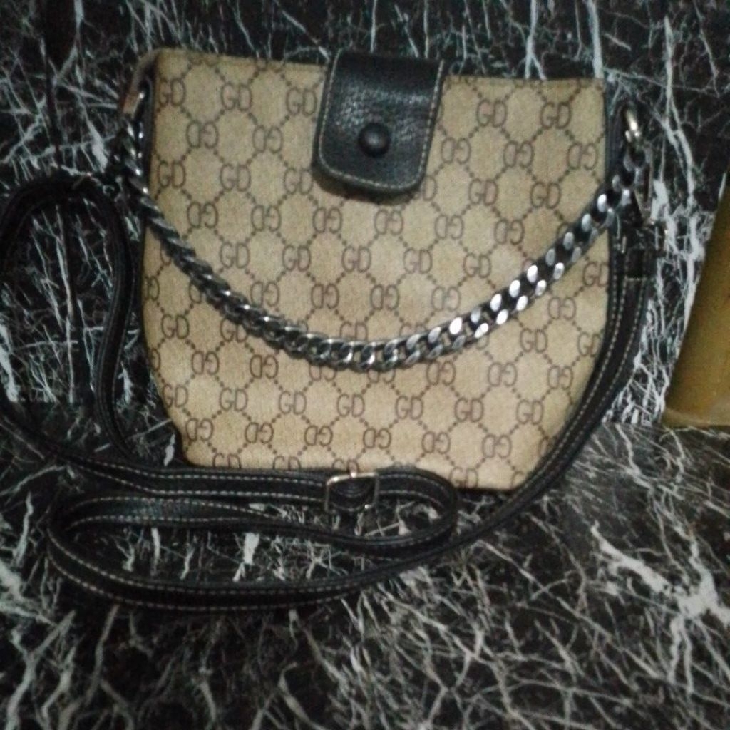 sale tas rijek tipis