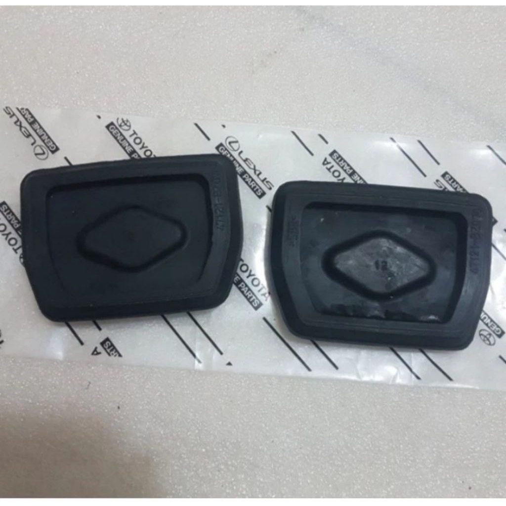 Karet Pedal Gas dan Kopling untuk pemakain Toyota Rush Terios Avanza Raize Rocky Original.