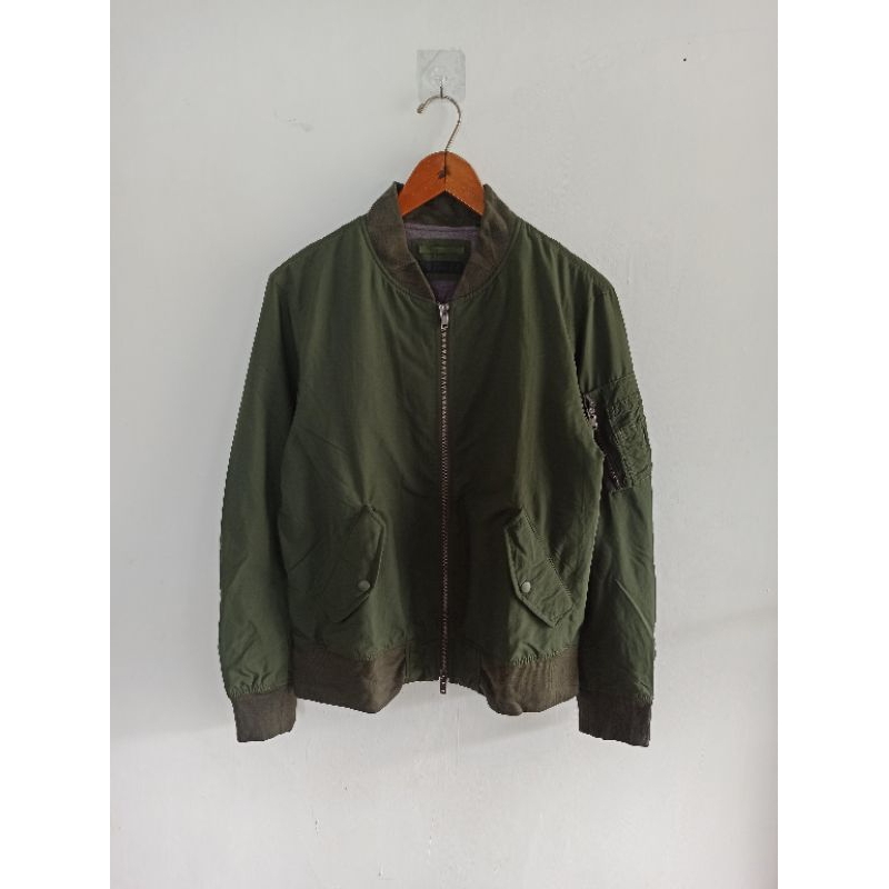 bomber jacket Uniqlo flight jacket
