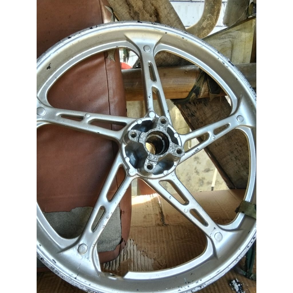 velg Jupiter z depan second original