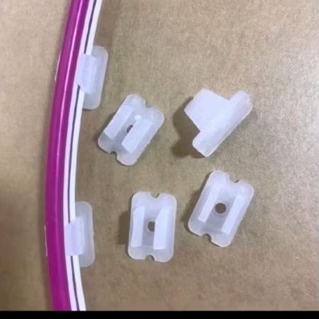 klem/dudukan/penjepit lampu neon flex