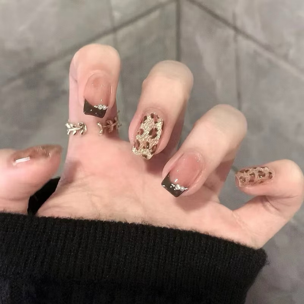 1818 Kuku Palsu Motif Leopard 30pcs + Lem / Fake Nail Art Kuku Palsu Pendek