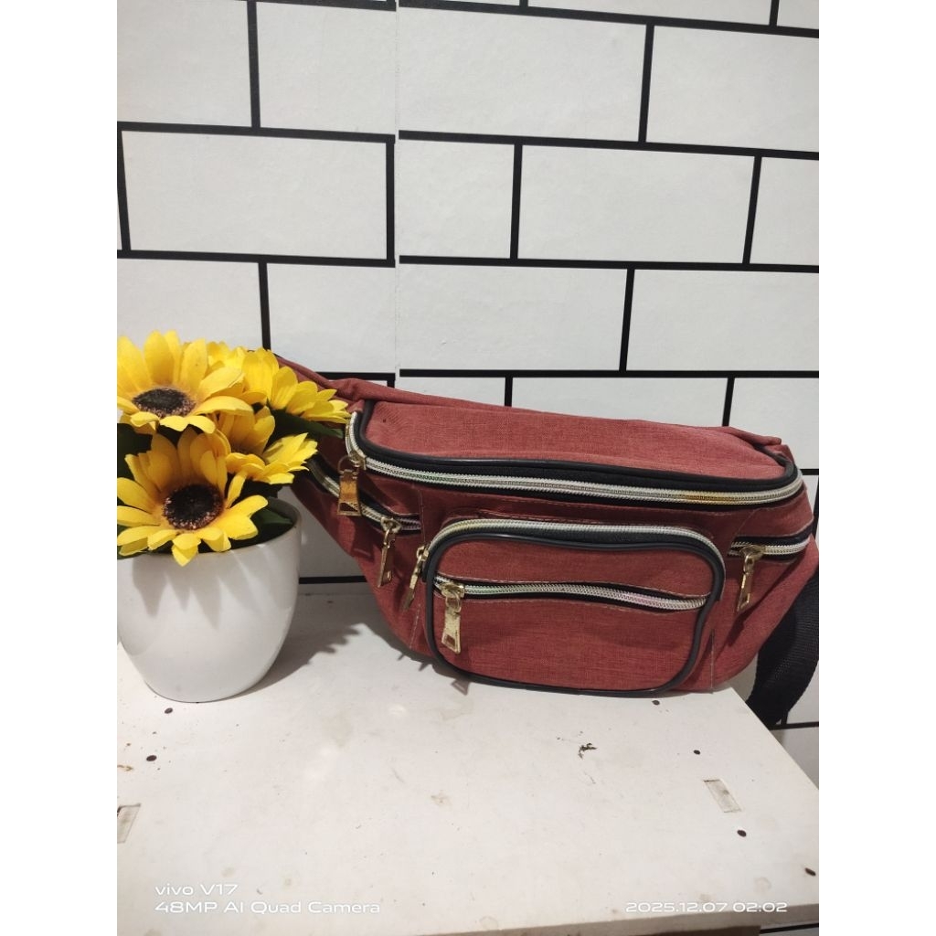 TAS NO MEREK MODEL WAISTBAG WARNA MERAH BATA NEW