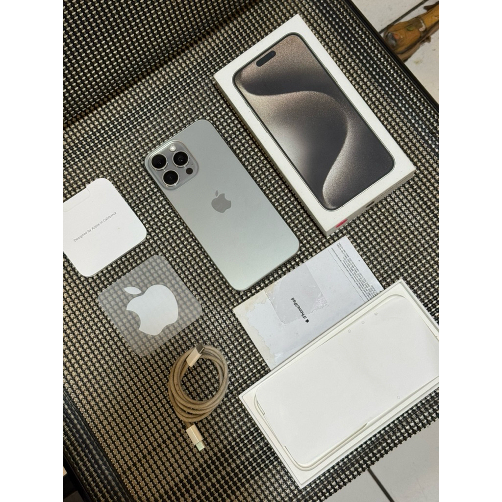 iphone 15 pro max 256gb IBOX resmi fullset original