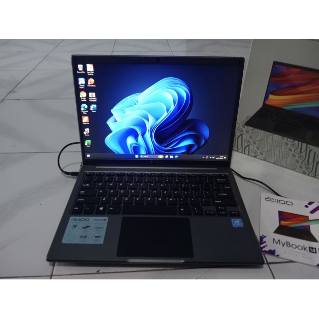 Axioo MyBook 14F • RAM 4GB • SSD 128GB • Layar 13.3" • Minus Baterai (BEKAS)