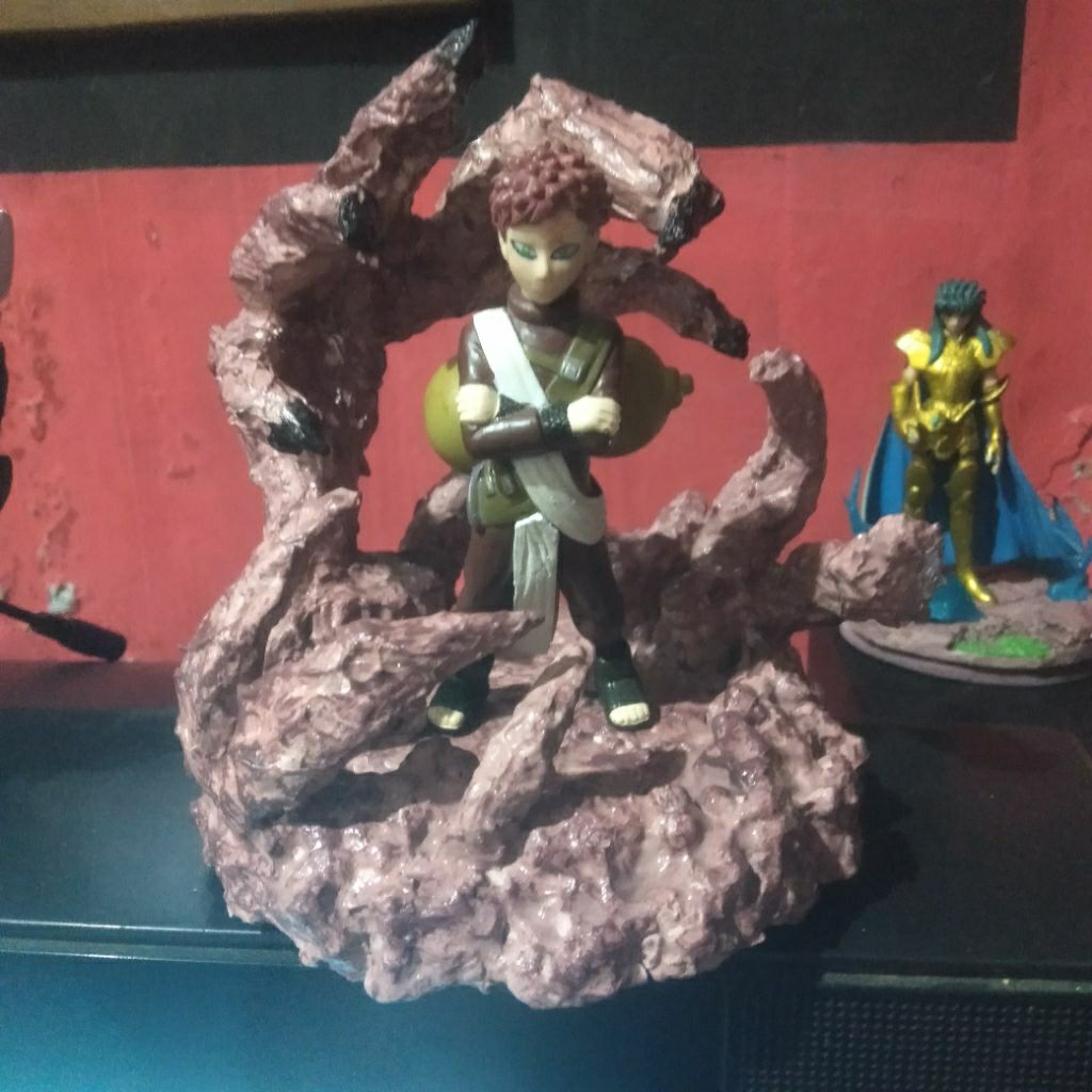 stand base figure gaara