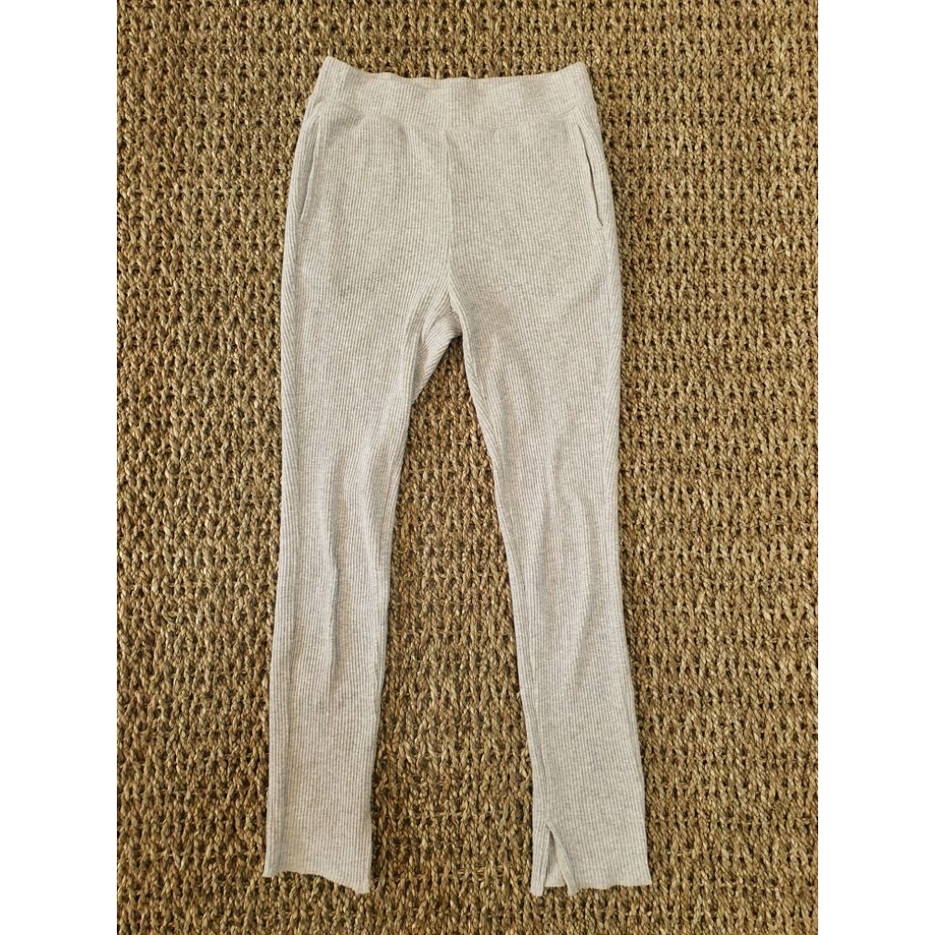 Celana Kulot Rajut Uniqlo