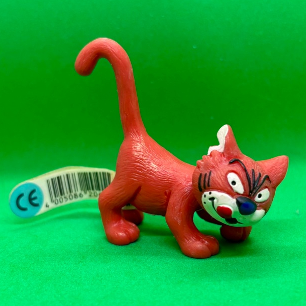 Schleich no. 20411 - Azrael the Cat