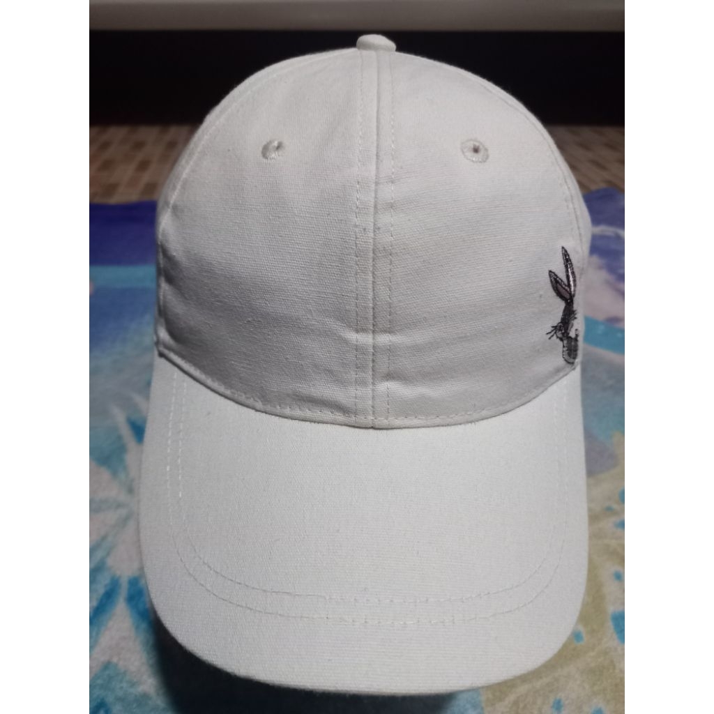 Preloved Topi LOONEY TUNES BUGS BUNNY Baseball