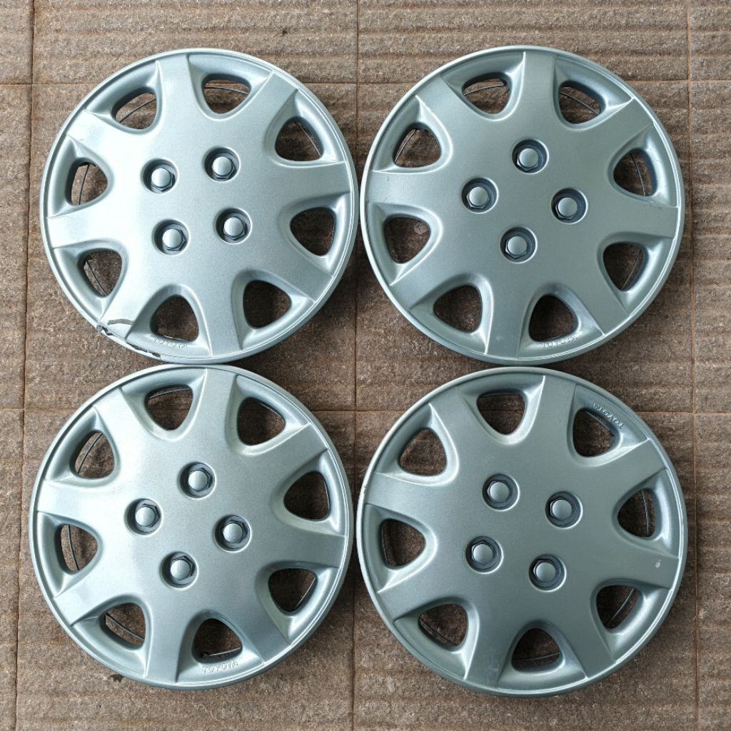 Dop Toyota Starlet R 13 Original Hijau Muda Metalik Set