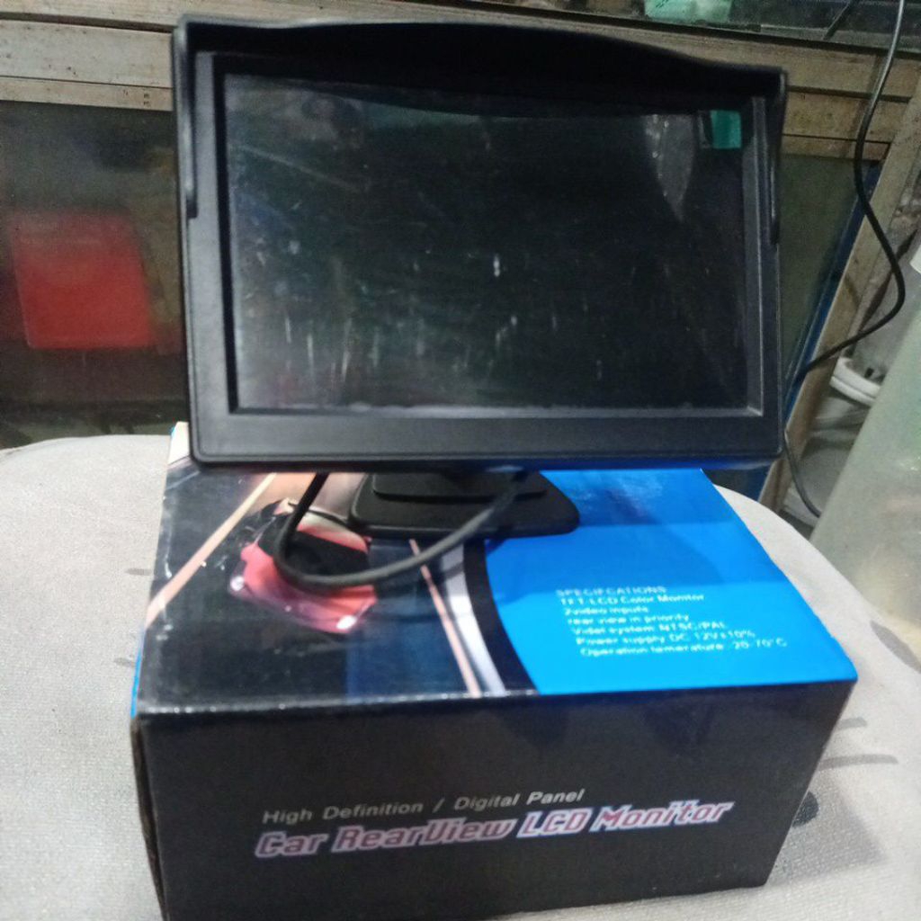Monitor/LCD Mini Car RearView LCD Monitor 4.3 inch Bekas msh Segel