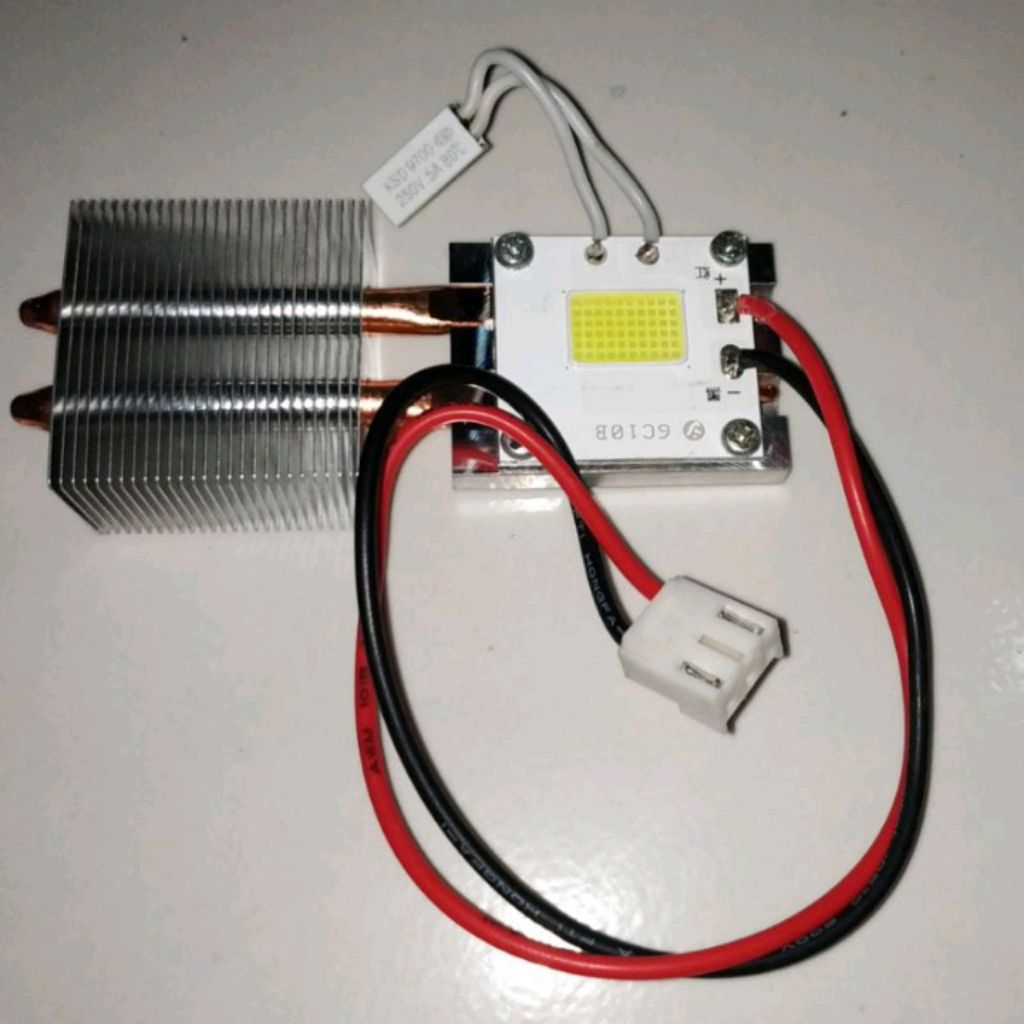 Lampu LED proyektor cherlux c6