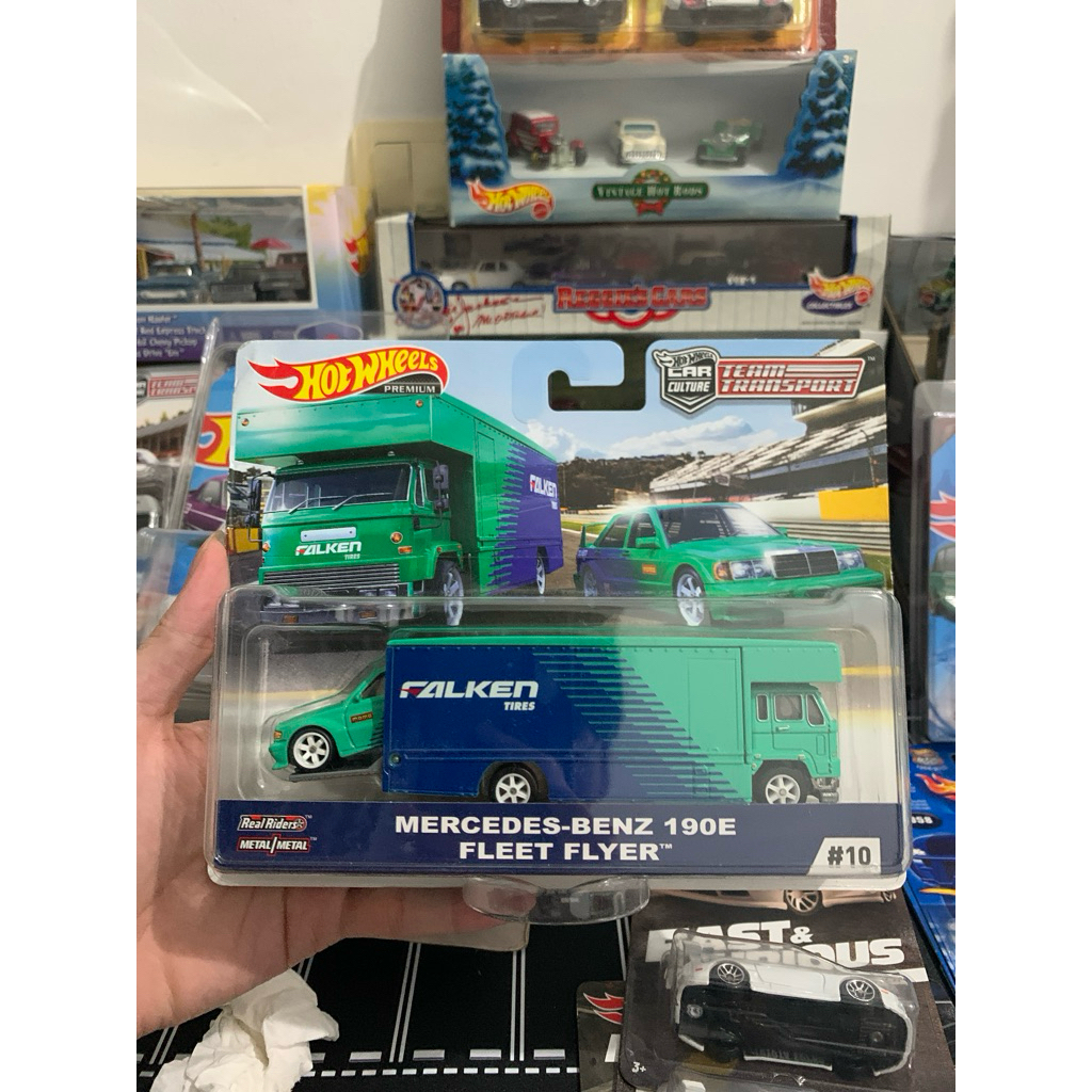 Hotwheels Team Transport Mercedes-Benz 190E Fleet Flyer Falken