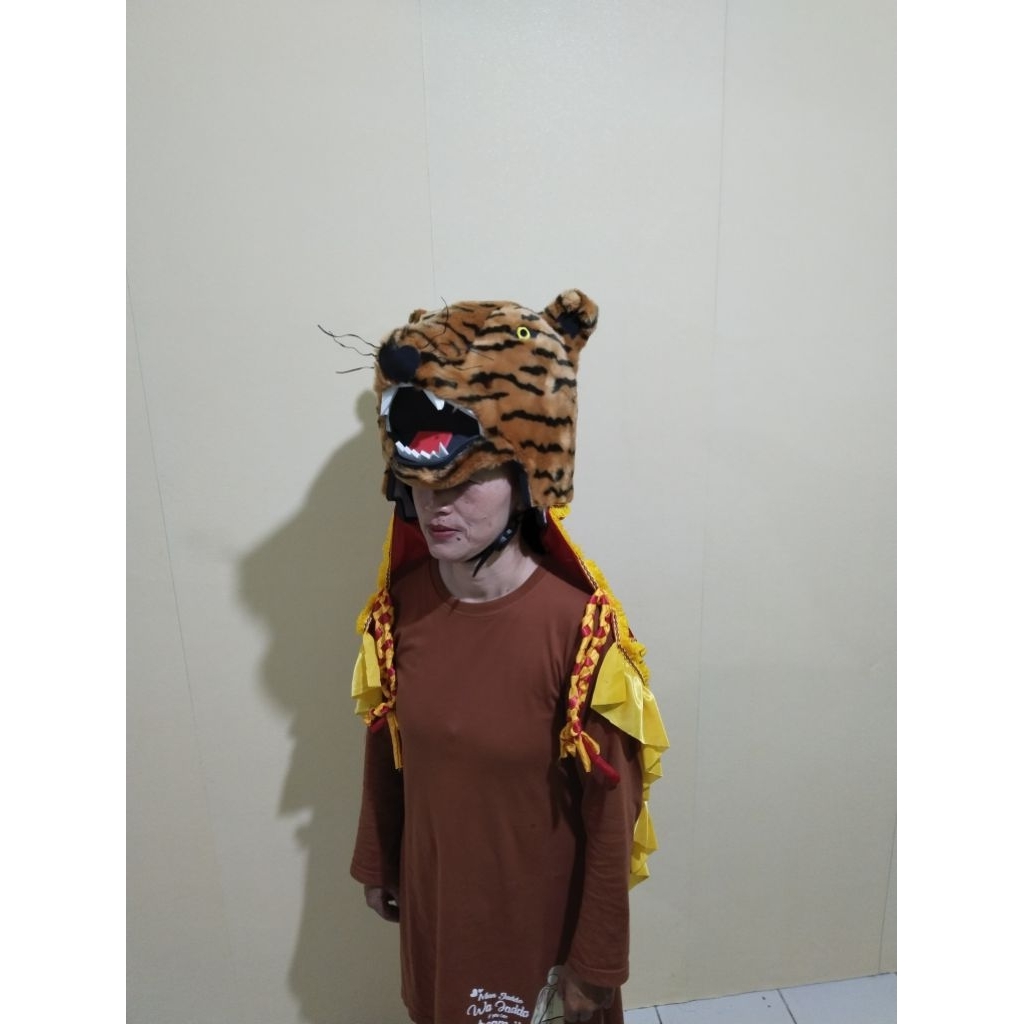 Macan drumband mayoret, kostum drumband