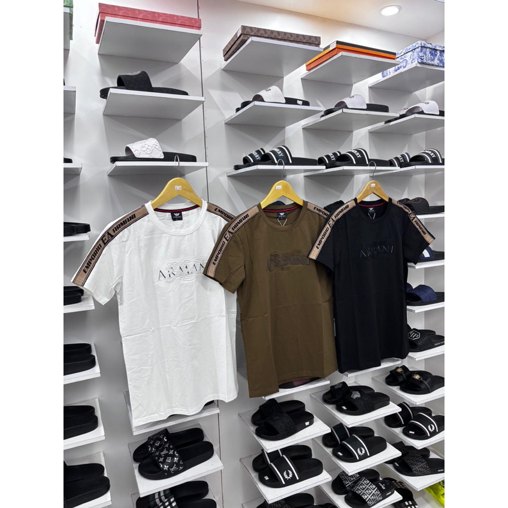 KAOS IMPORT ARMANI LIST EMBOS MENYALA