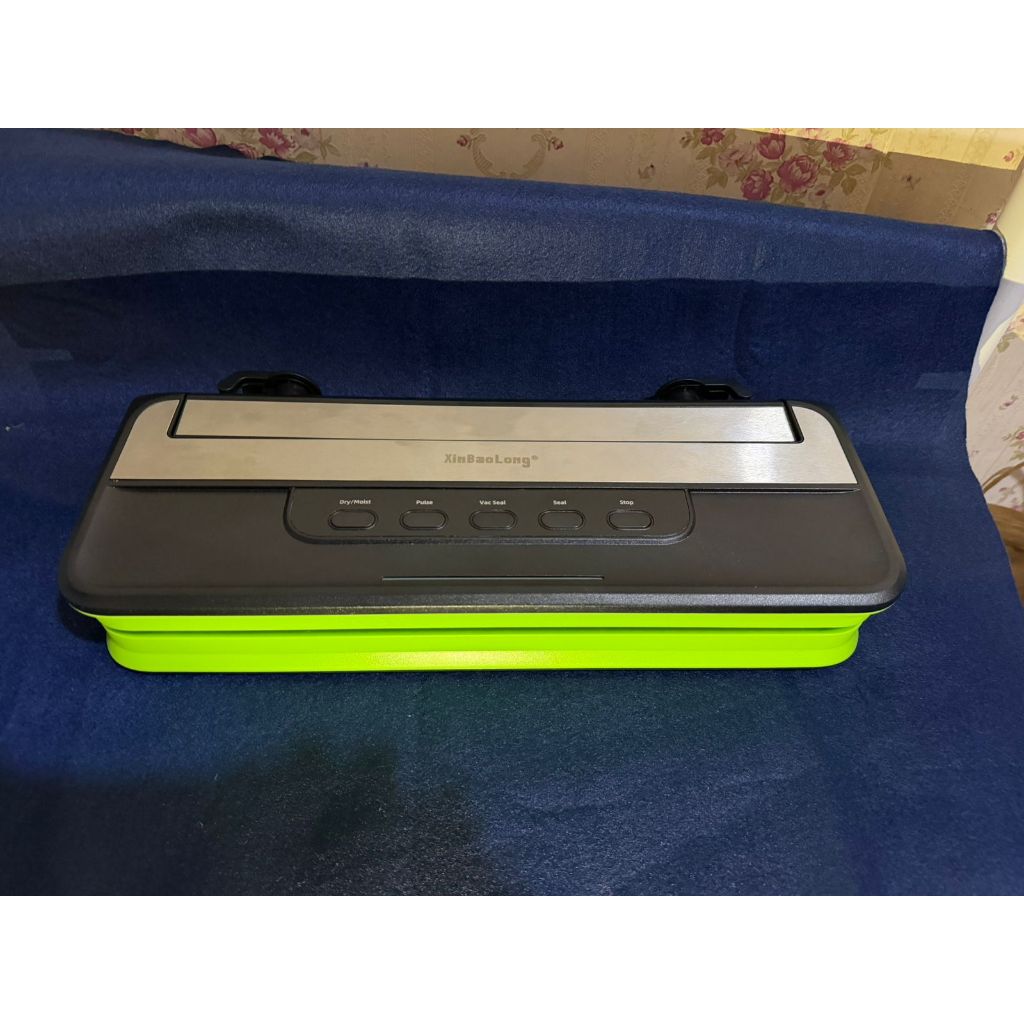 (Pre-Loved) XinBaoLong QH-23-Green - Mesin Vacuum Food Sealer
