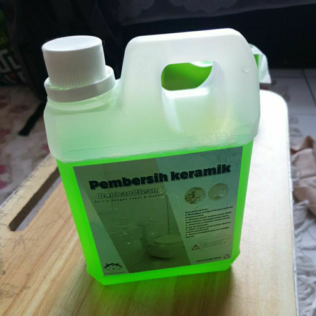 Pembersih Lantai Keramik