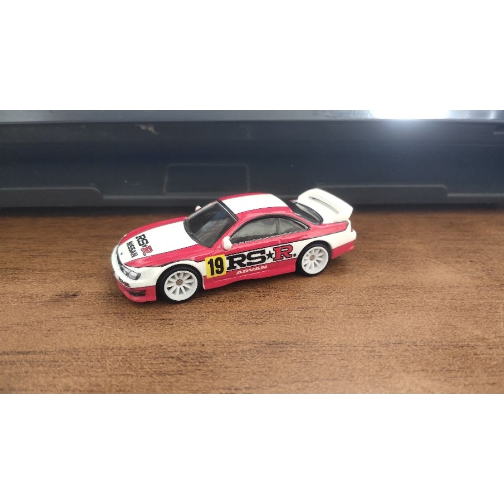 HotWheels Loose premium Nissan Silvia S14 ban karet