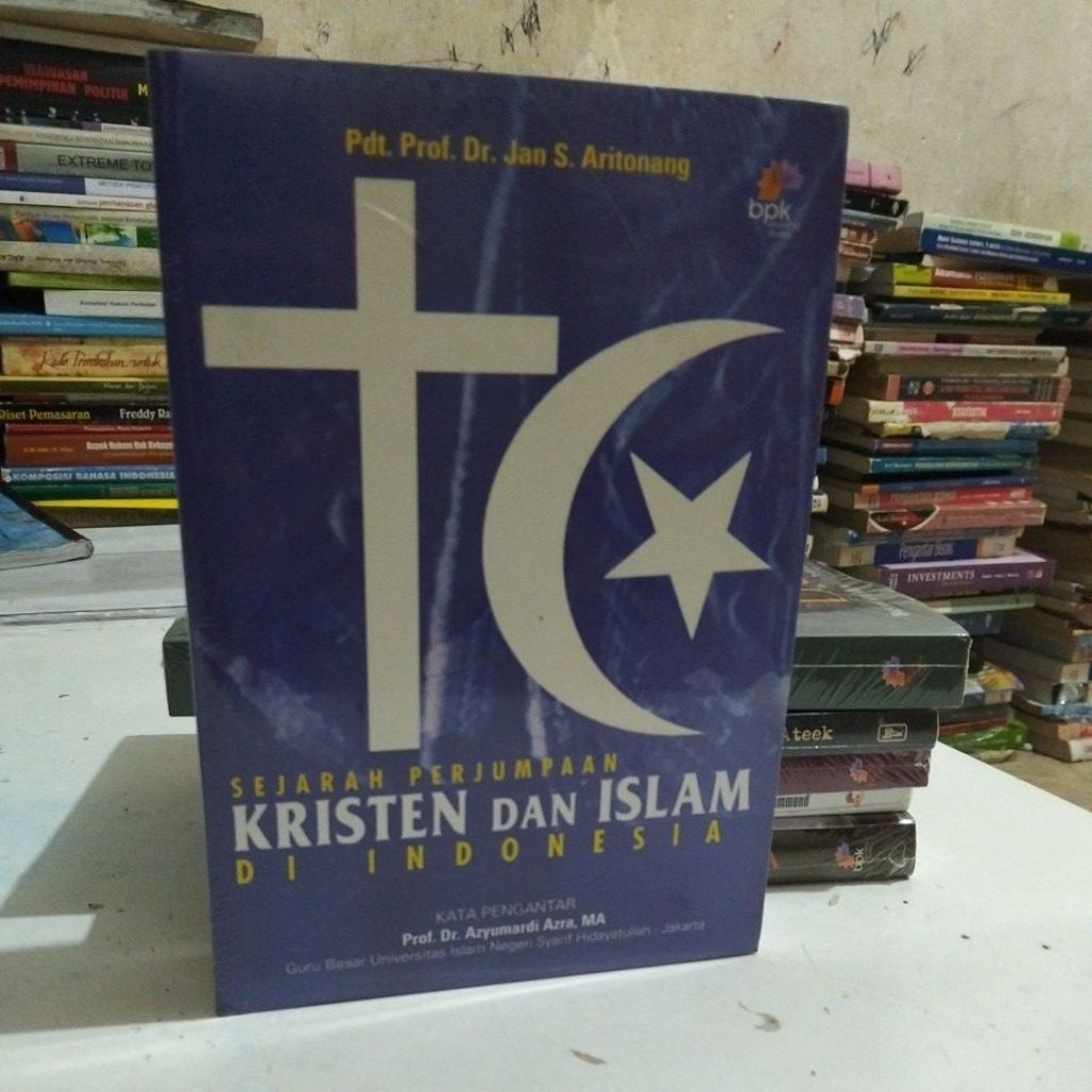 buku sejarah perjumpaan Kristen dan Islam di Indonesia