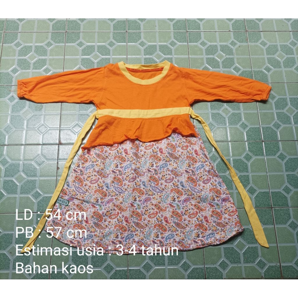 Gamis anak 3-4 tahun preloved