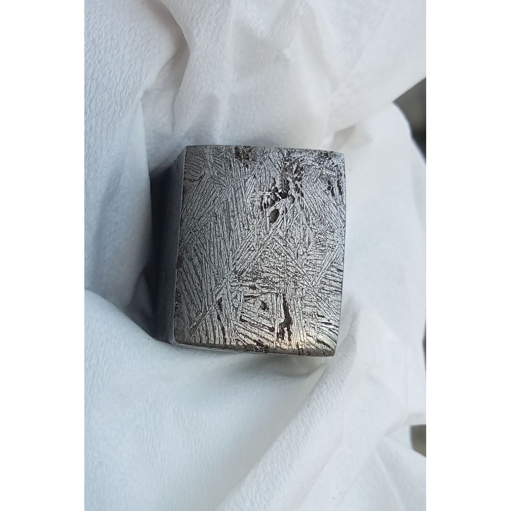 iron meteorite batu Wesi Aji