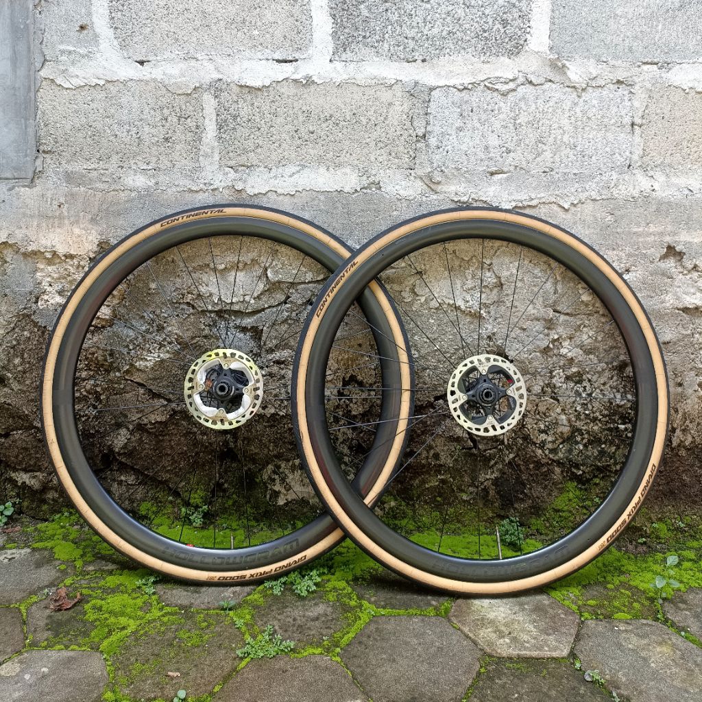 WHEELSET HOLLOWGRAM HG 35 CARBON TUBELESS/CLINCHER WHEELSET DISCBRAKE 700C