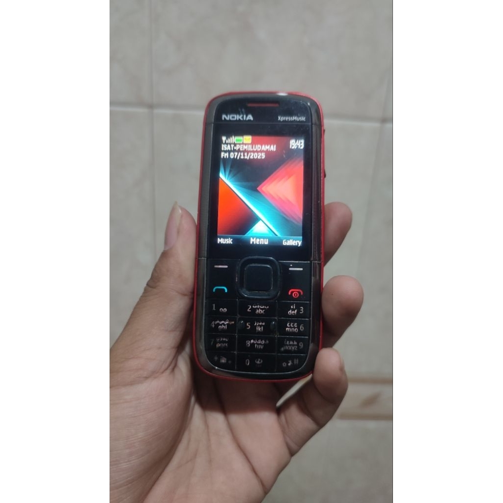 Nokia 5130 Xpressmusic Red Series