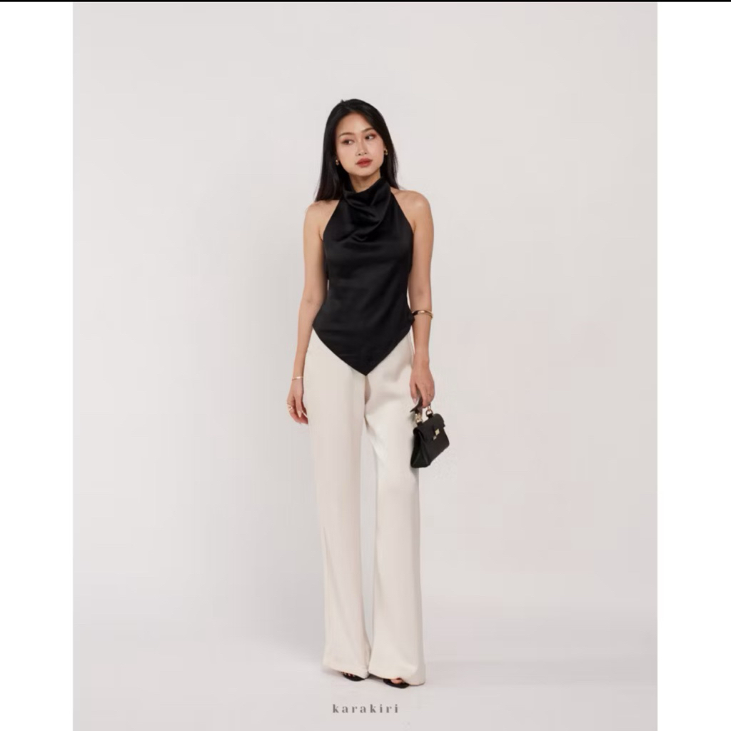 PRELOVED KARA KIRI HALTER TOP